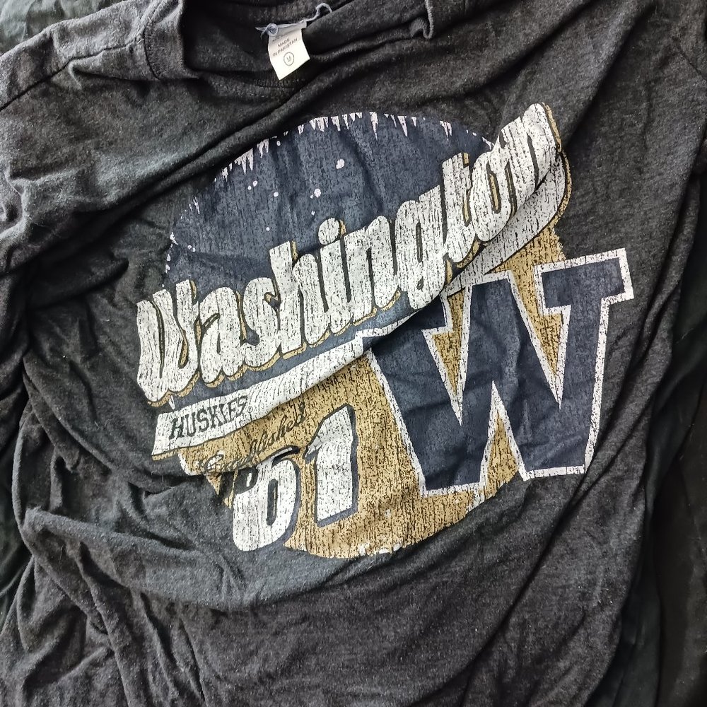 t-shirt men washington huskies 61 vintage old shirt used Medium